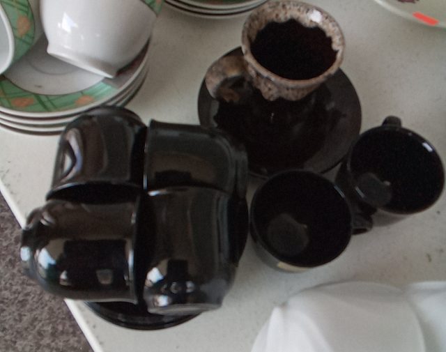 Mažučiai puodeliai kavai