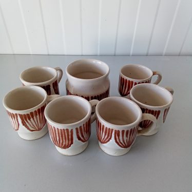 Moliniai puodeliai ir cukrinė