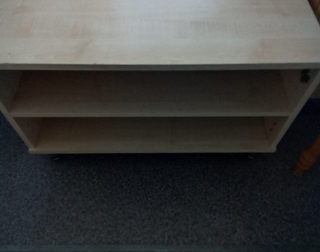 televizoriaus staliukas