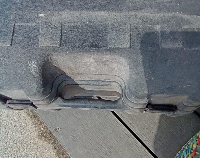 Tuščia įrankių dėžė