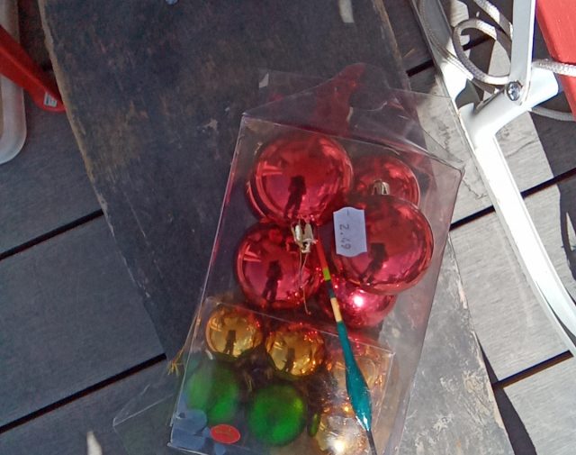 Naujametiniai žaislai