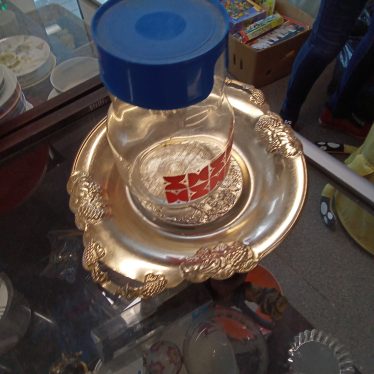 Lėkštė ir indelis