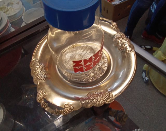 Lėkštė ir indelis