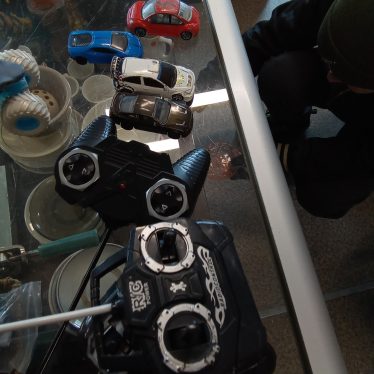 Distanciniai  ir mašinėlės