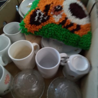 Puodeliai ir lėkštutės