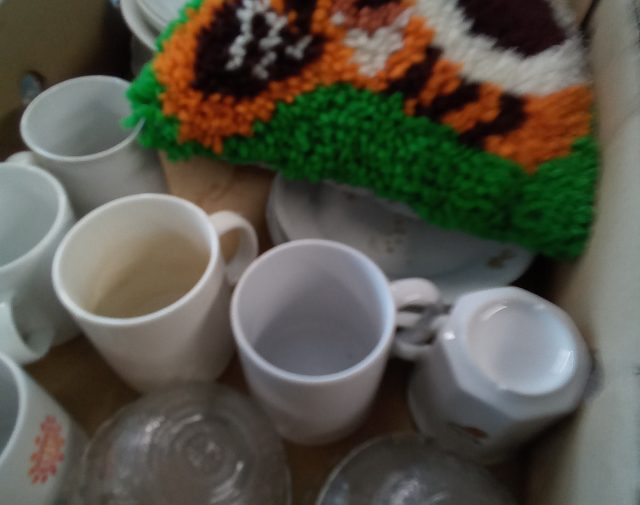 Puodeliai ir lėkštutės