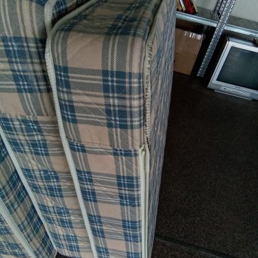 Du vienguliai čiužiniai