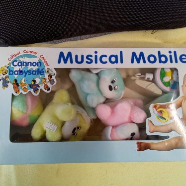 Pakabinami žaislai lovelei