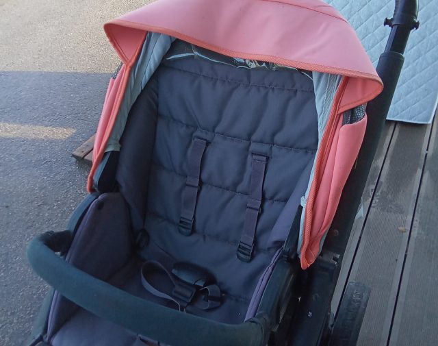 Vaikiškas vežimėlis