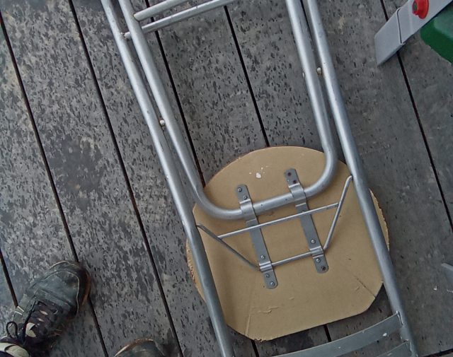 Sulankstoma kėdutė