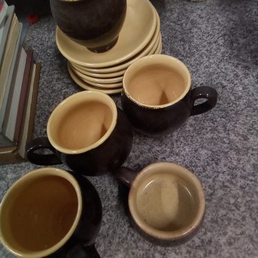 6 Puodelis su lėkštutėm