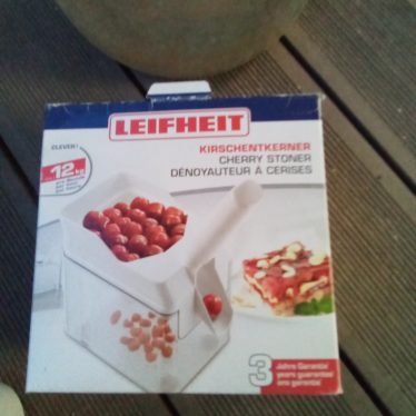 Vyšnių kauliukų išemejas