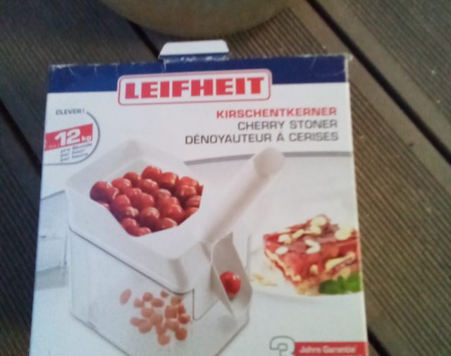 Vyšnių kauliukų išemejas