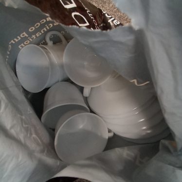 6 Puodelis su lėkštutėm