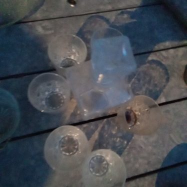 Grafinas su stikllinėm