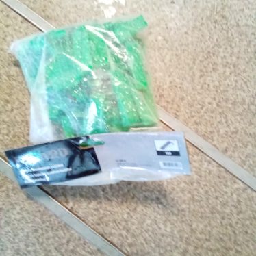 Plytelių lyginimo kaiščiai