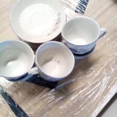 Puodeliai ir lėkštutės