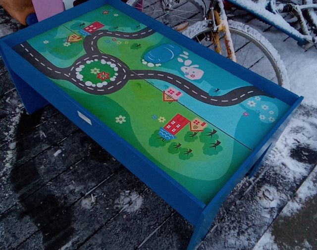 Vaikiškas staliukas