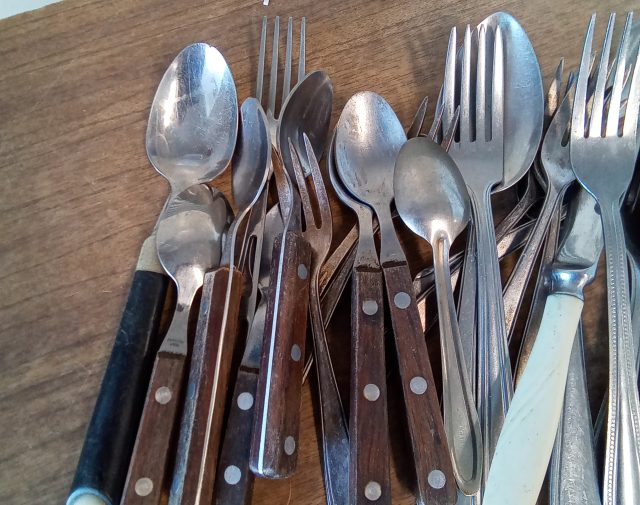 Šakutės,šaukštai,peiliai