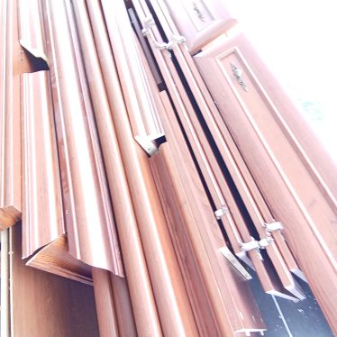 Trijų dalių  spinta