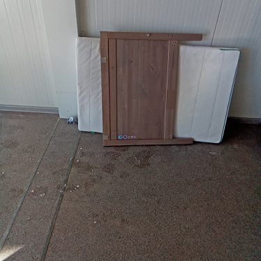 Vaikiška lovytė su čiužinuku