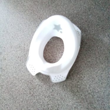 Tuoleto dangtis vaikam