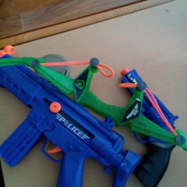 Žaisliniai šautuvai