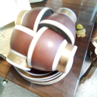 Puodeliai ir lėkštutės