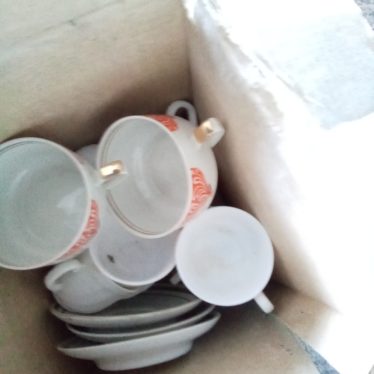 Puodeliai ir lėkštutės