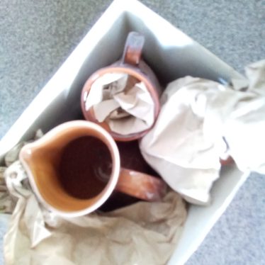 Puodeliai ir ąsotis