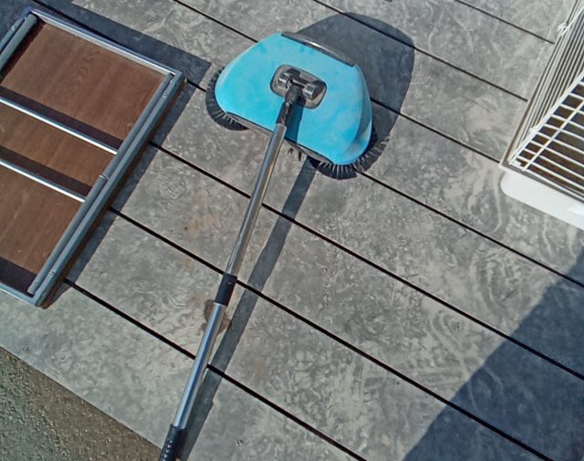 Grindų valymo šluota