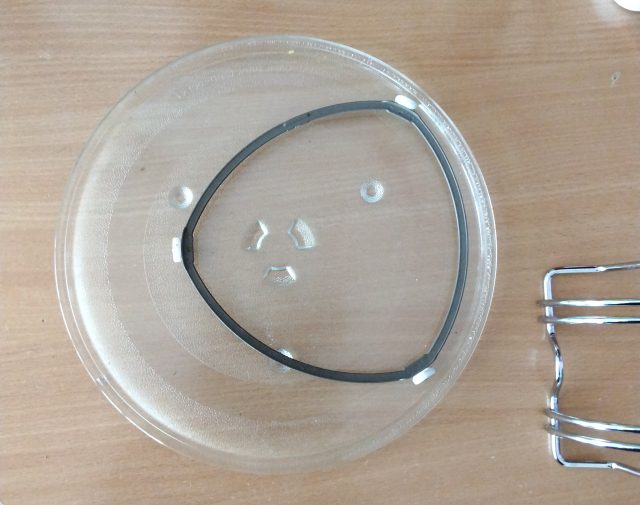 Lėkštutė Mikrobangų krosnelė