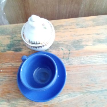 Puodelis ir lėkštutė