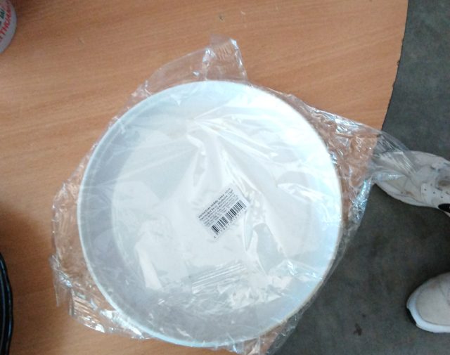 Plastikinės lėkštės