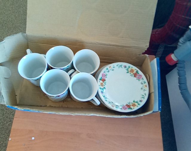 Puodelių komplektas