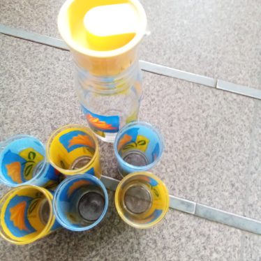 Gertuvė ir stiklinės