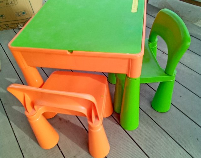 Staliukas su kėdute