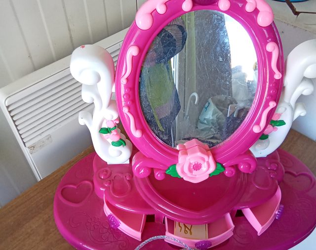 Vaikiškas stalo veidrodis