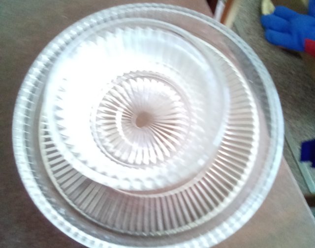 Padėkliukas ir saldaininė