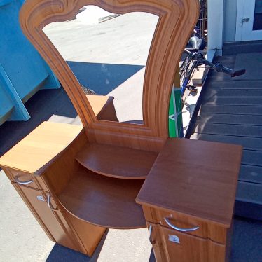 Kosmetinis staliukas