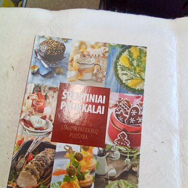 Šventiniu patiekalų knyga