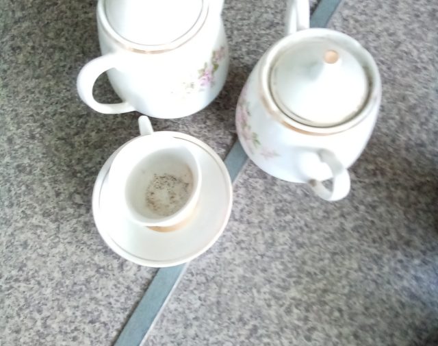 Kavinukas ir puodeliai