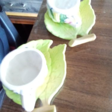 Puodeliai ir lėkštutės