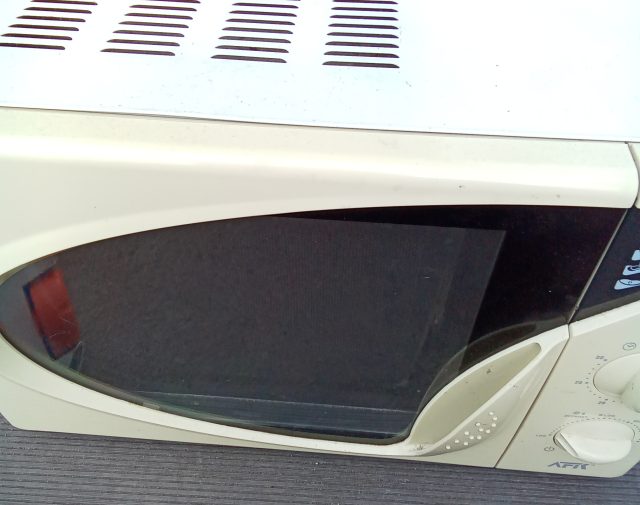 Mikrobangų krosnelė