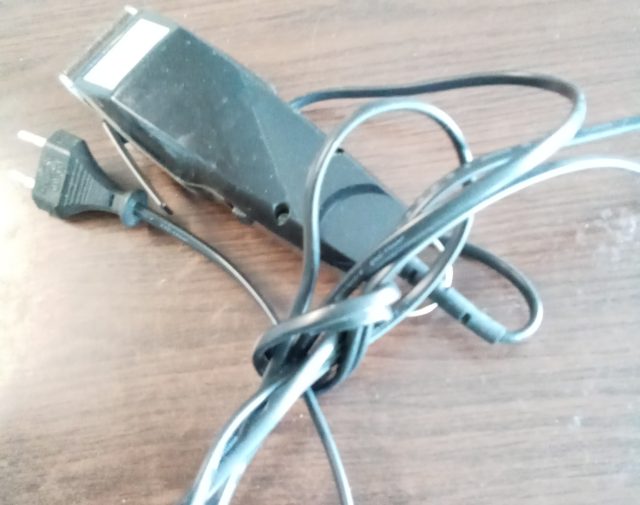 Plaukų kirpimo mašinėlės