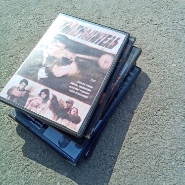 6 kompaktiniai diskai