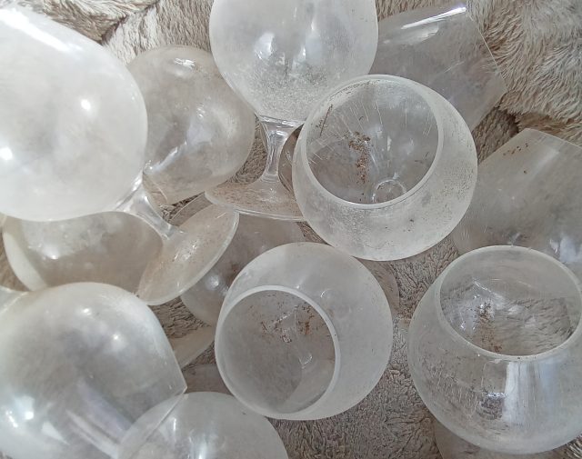 Taurės plastikinės
