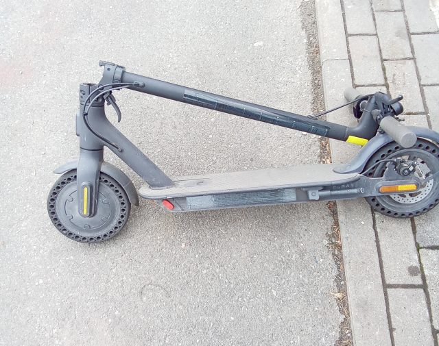 Paspirtukas elektrinis