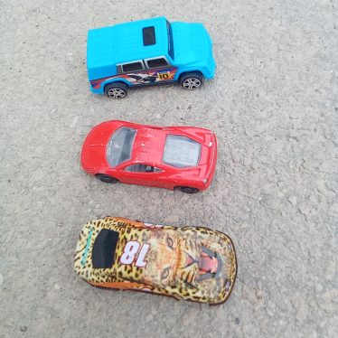 3 žaisliukai