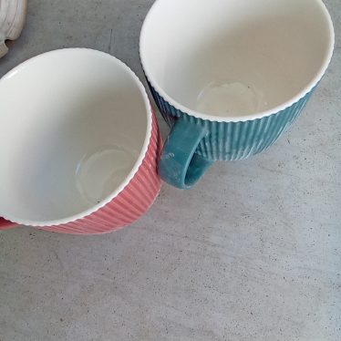 2 Puodeliai
